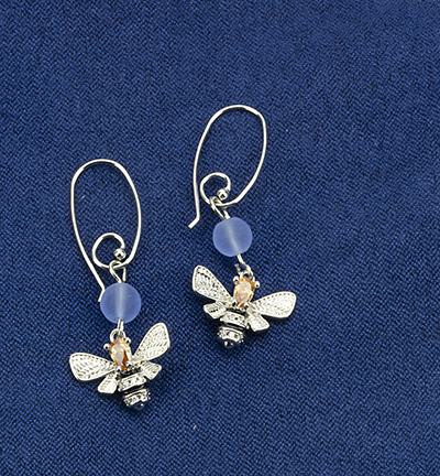 12415-1214 - Hobby Crafting Fun - Earrings queen bee & blue beads, organza bag