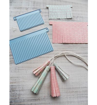 LR0389 - Marianne Design - Tassel deco - Creatables - Detail 7