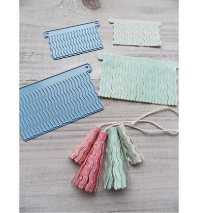LR0389 - Marianne Design - Tassel deco - Creatables - Detail 8